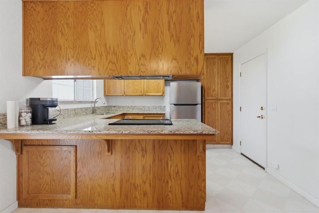 1410 Suellen Dr, Tracy, CA 95376
