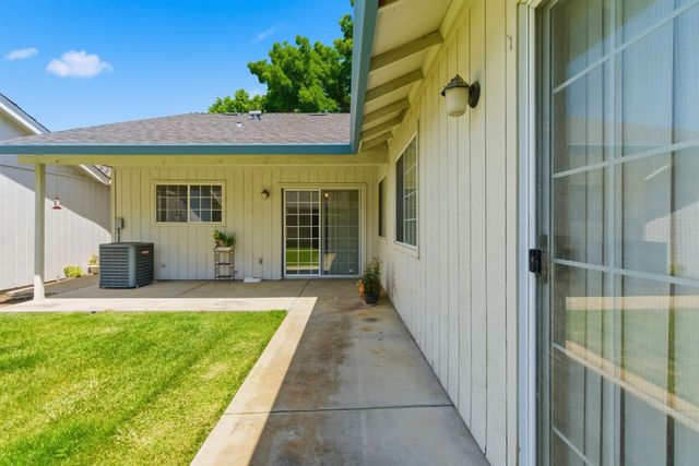 1410 Suellen Dr, Tracy, CA 95376