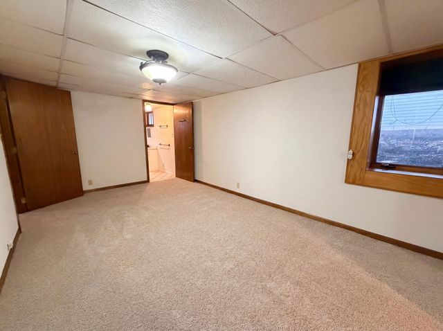 1495 Saint Clair Avenue, North Saint Paul, MN 55105