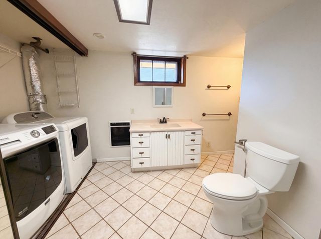 1495 Saint Clair Avenue, North Saint Paul, MN 55105