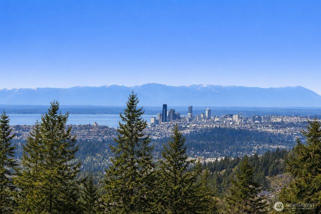 7188 169th Ave SE, Bellevue, WA 98006