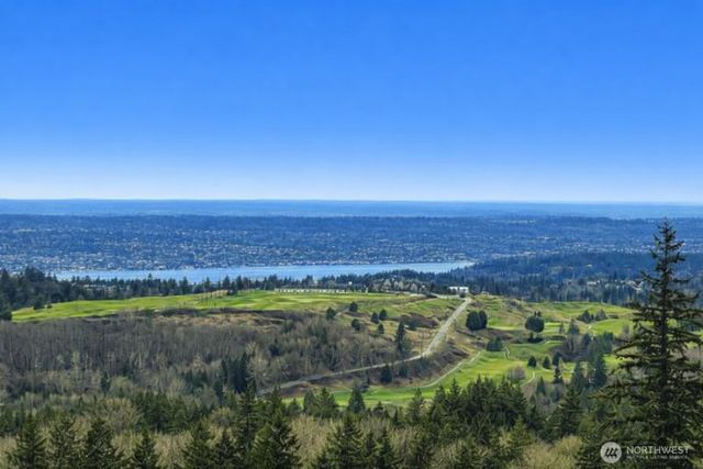 7188 169th Ave SE, Bellevue, WA 98006