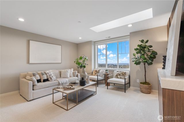 7188 169th Ave SE, Bellevue, WA 98006