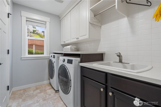 7188 169th Ave SE, Bellevue, WA 98006