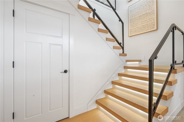 7188 169th Ave SE, Bellevue, WA 98006