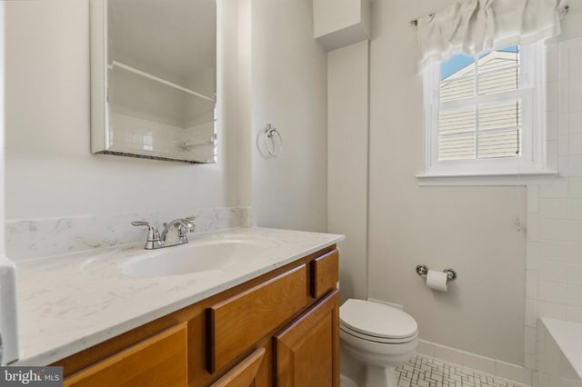 2836 LESTER LEE CT, Falls Church, VA 22042