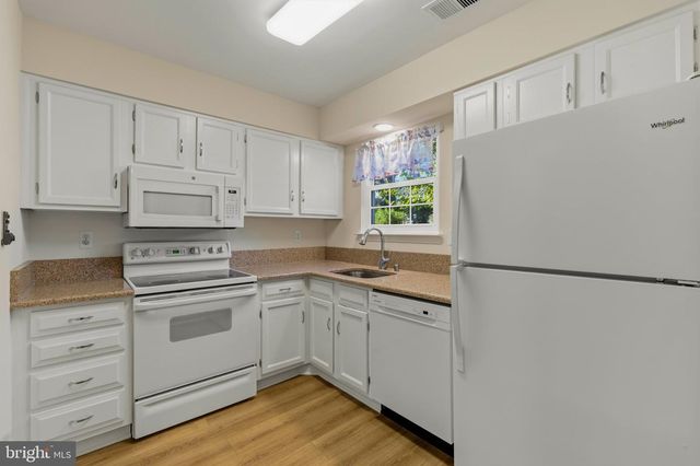 2836 LESTER LEE CT, Falls Church, VA 22042