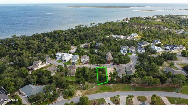 3516 Cottage Cove Lane, Panama City, FL 32408