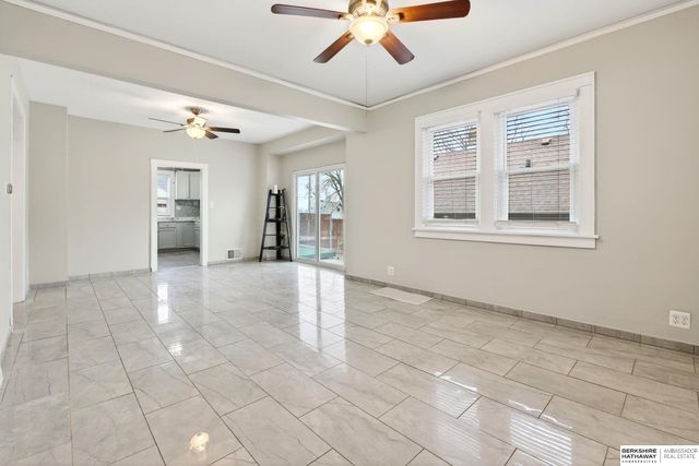 4719 N 36th Avenue, Omaha, NE 68111