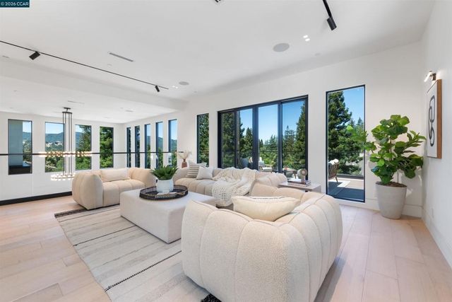 263 Las Quebradas, Alamo, CA 94507