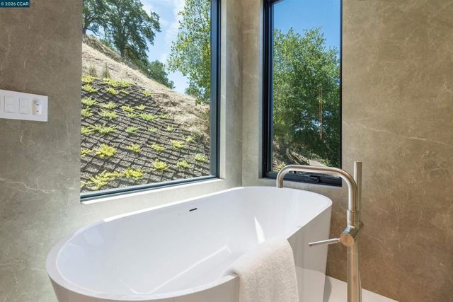 263 Las Quebradas, Alamo, CA 94507