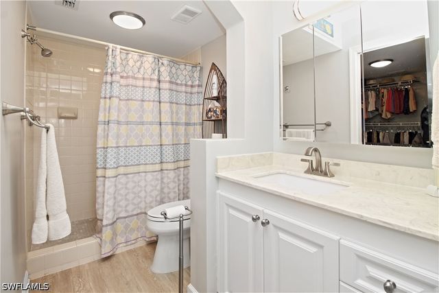 5970 Amherst DR C205, Naples, FL 34112