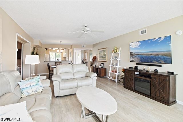 5970 Amherst DR C205, Naples, FL 34112