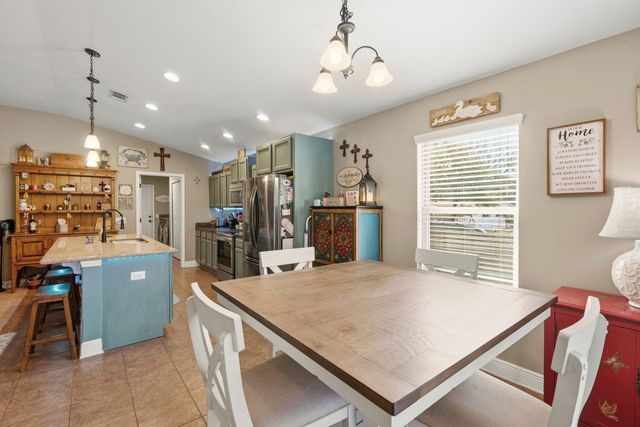 5818 Seven Ducks Lane, Crestview, FL 32539