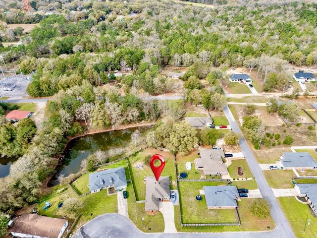 5818 Seven Ducks Lane, Crestview, FL 32539