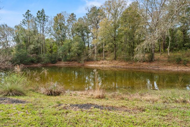 5818 Seven Ducks Lane, Crestview, FL 32539