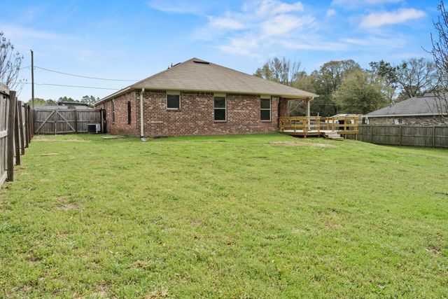 5818 Seven Ducks Lane, Crestview, FL 32539