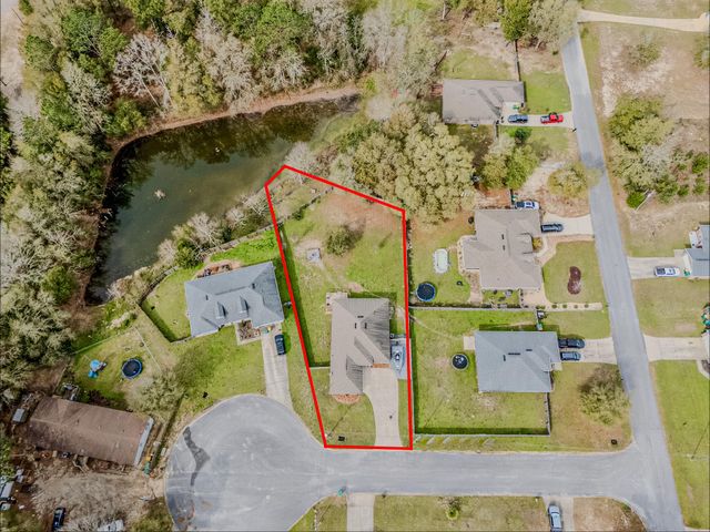5818 Seven Ducks Lane, Crestview, FL 32539