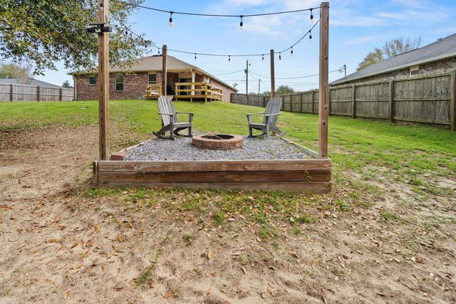 5818 Seven Ducks Lane, Crestview, FL 32539