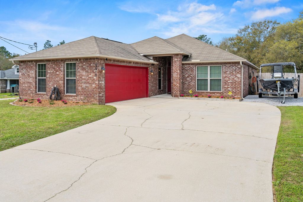 5818 Seven Ducks Lane, Crestview, FL 32539