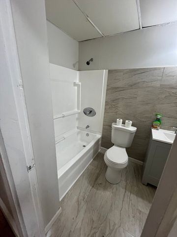 526 Western Ave 8, Lynn, MA 01904