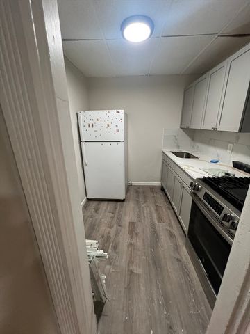 526 Western Ave 8, Lynn, MA 01904