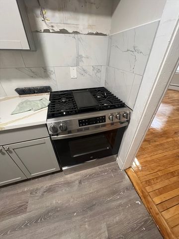 526 Western Ave 8, Lynn, MA 01904