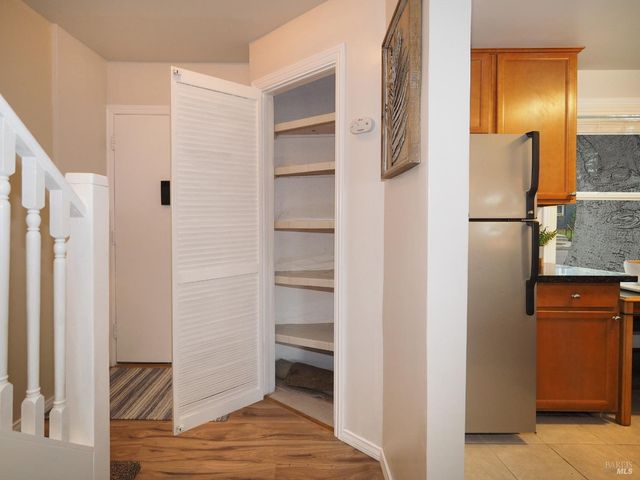 32 Lovejoy Way, Novato, CA 94949