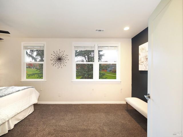 32 Lovejoy Way, Novato, CA 94949