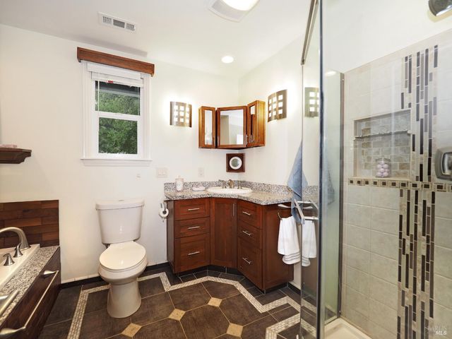 32 Lovejoy Way, Novato, CA 94949