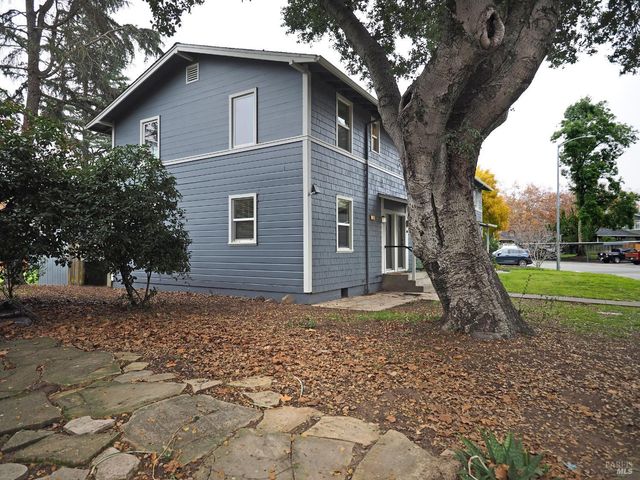 32 Lovejoy Way, Novato, CA 94949