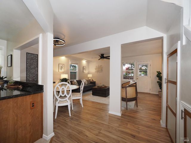 32 Lovejoy Way, Novato, CA 94949