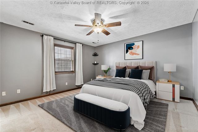 2 Hampton Drive, Winfield, WV 25213