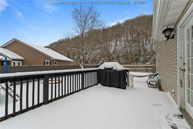 2 Hampton Drive, Winfield, WV 25213