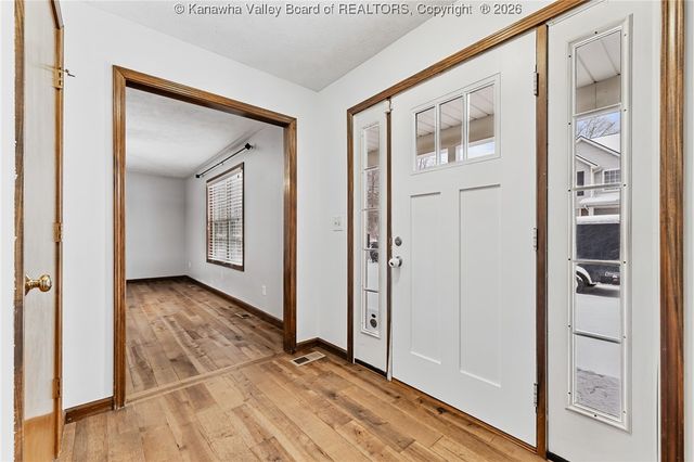 2 Hampton Drive, Winfield, WV 25213