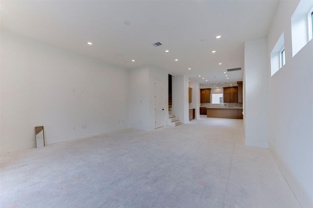 4511 Nolda Street, Houston, TX 77007