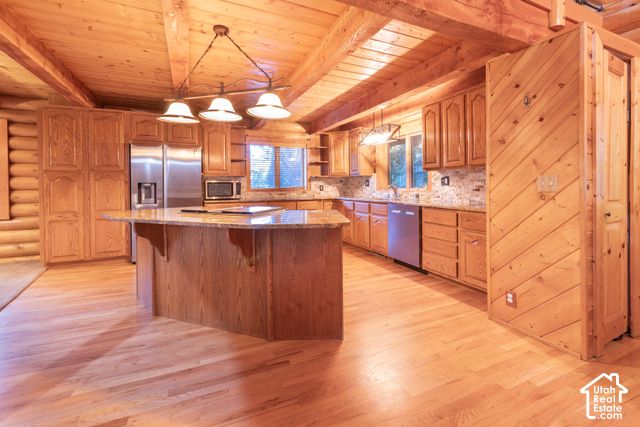 1311 E CANYON CREEK DR, Bountiful, UT 84010