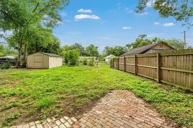 5518 11TH STREET, Zephyrhills, FL 33542