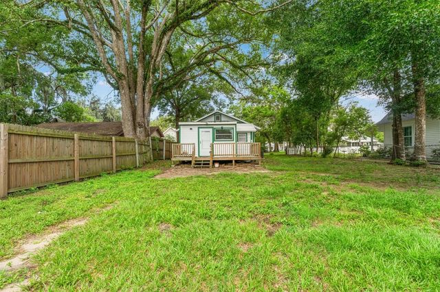5518 11TH STREET, Zephyrhills, FL 33542