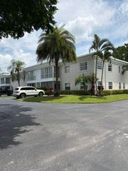 6471 Bay Club Drive 3, Fort Lauderdale, FL 33308