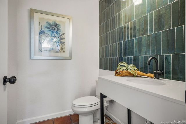 6302 Cypress, Windcrest, TX 78239