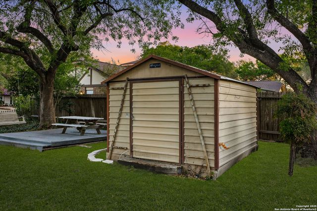 6302 Cypress, Windcrest, TX 78239