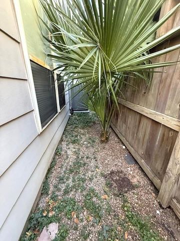 4243 Purdue Street C, Houston, TX 77005