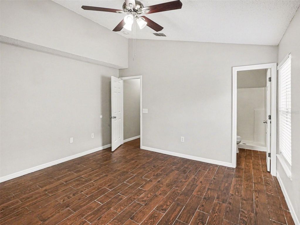 Image 9 of property listing at 6879 BELMAR DRIVE, Orlando, FL 32807