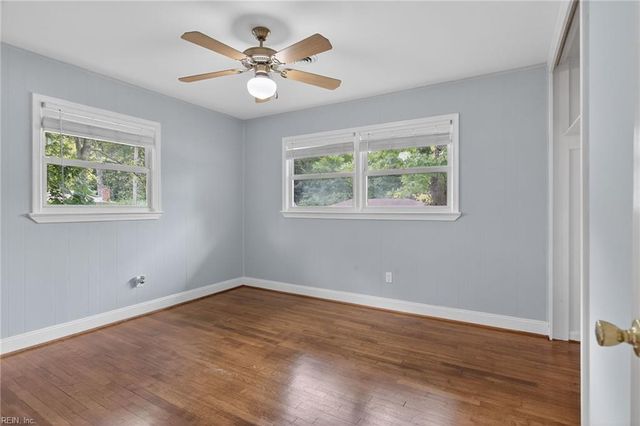 47 Edgemoor DR, Newport News, VA 23603