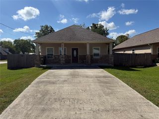 4742 19th Street, Bacliff, TX 77518