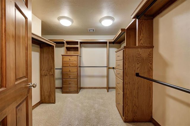 6001 Jarrell Lane, Edmond, OK 73034