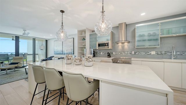 1932 HARBOURSIDE DRIVE 244, Longboat Key, FL 34228