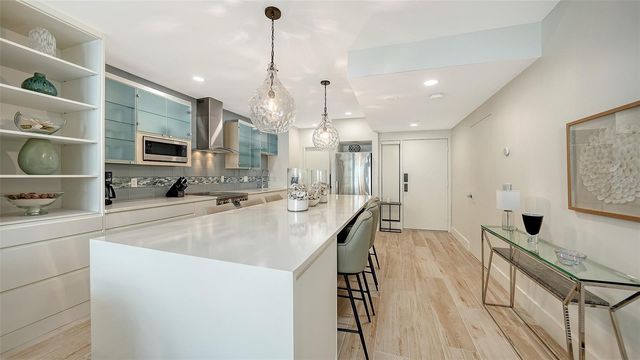 1932 HARBOURSIDE DRIVE 244, Longboat Key, FL 34228