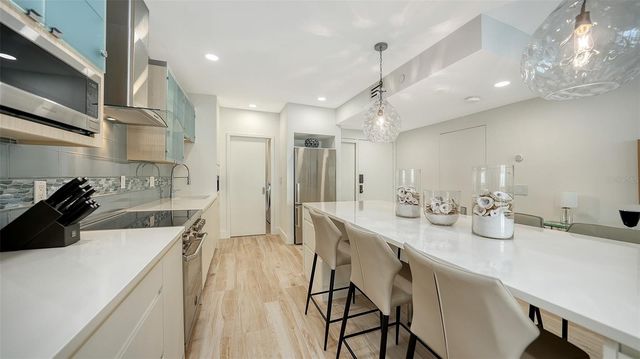 1932 HARBOURSIDE DRIVE 244, Longboat Key, FL 34228